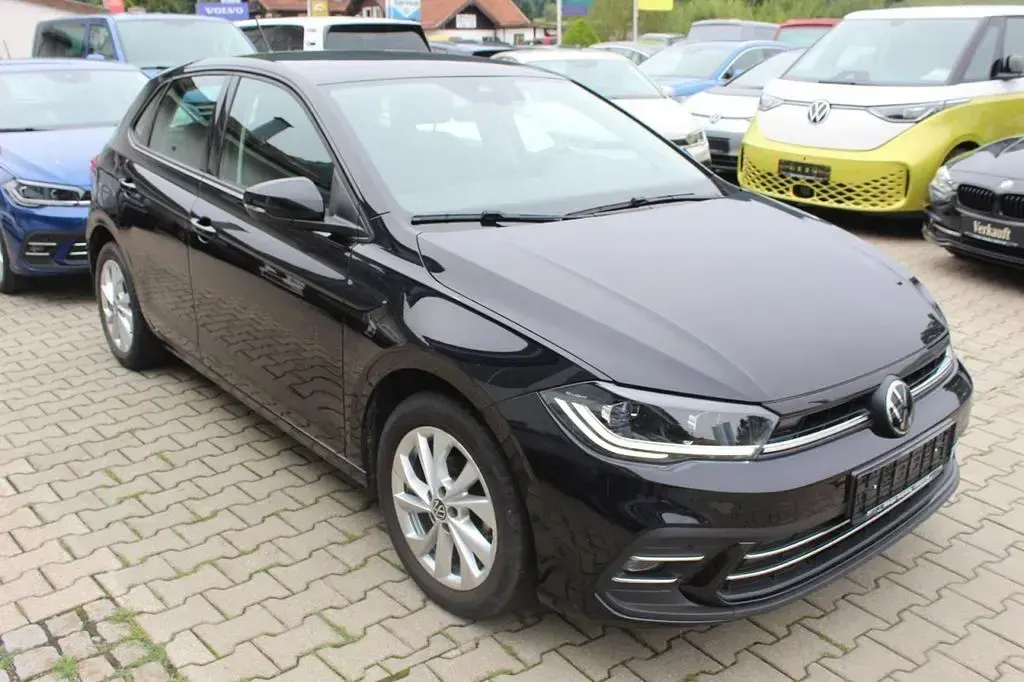 Gebraucht VW Polo Style 95 PS (69 kW) 2025 Schwarz Kleinwagen