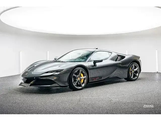 Second-hand Ferrari SF90 999 CP (734 kW) 2021 Gri Coupe