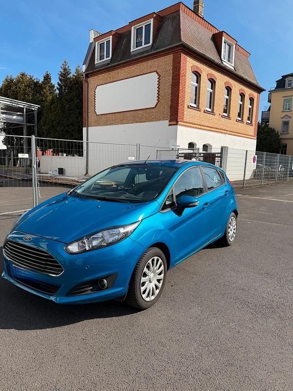 Gebraucht Ford Fiesta 85 PS (62 kW) 2013 Blau Kleinwagen