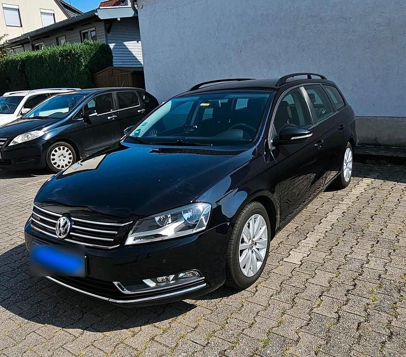 Gebraucht VW Passat 105 PS (77 kW) 2014 Schwarz Kombi