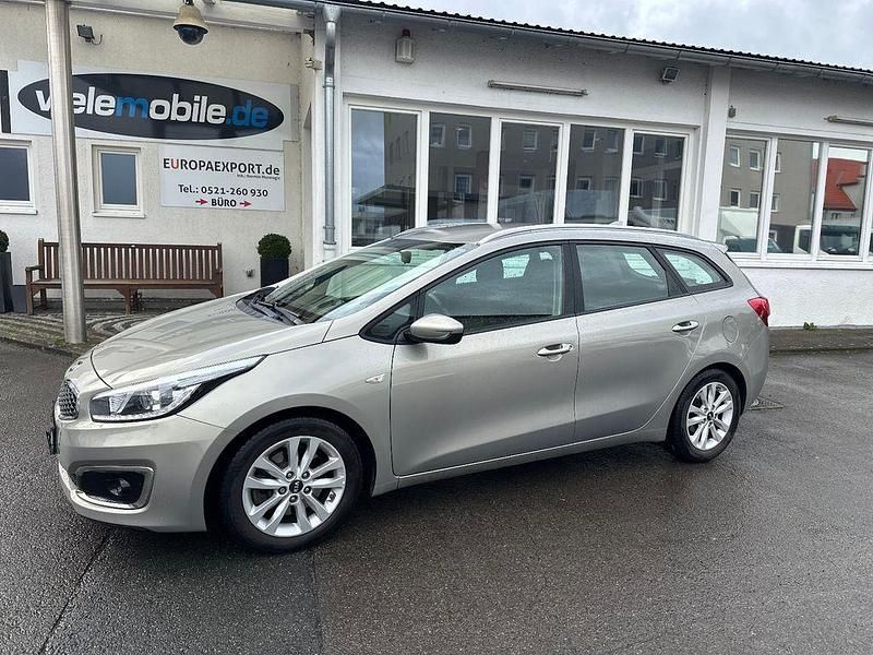 Silber Gebraucht 2018 Kia Ceed Sportswagon Kombi | 8.000 € (Superpreis) - Bild 1/4
