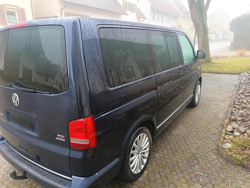 Second-hand VW T5 178 CP (130 kW) 2014 Albastru Van