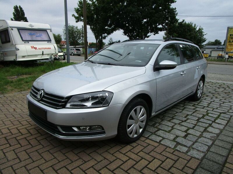 Gebraucht VW Passat 140 PS (102 kW) 2013 Silber Kombi