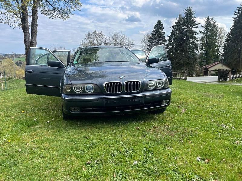 Second-hand BMW 520 150 CP (110 kW) 2000 Berlinǎ