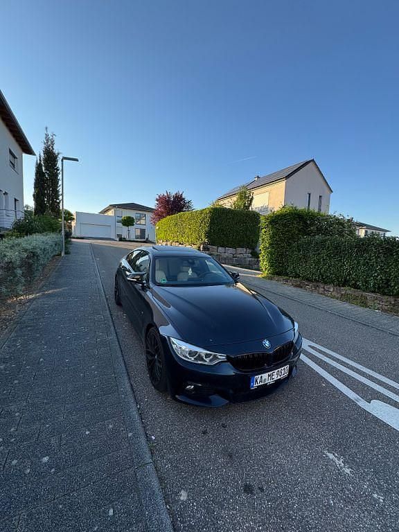Schwarz Gebraucht 2015 BMW 430 Gran Coupé M Sport Coupé | 19.000 € (Fairer Preis) - Bild 1/4