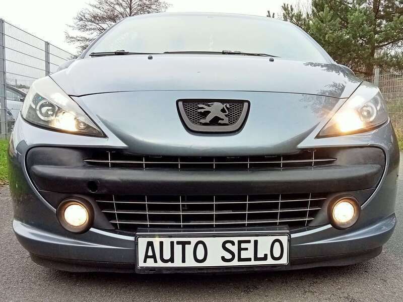 Grau Gebraucht 2006 Peugeot 207 Sport Limousine | 2.500 € (Fairer Preis) - Bild 1/4