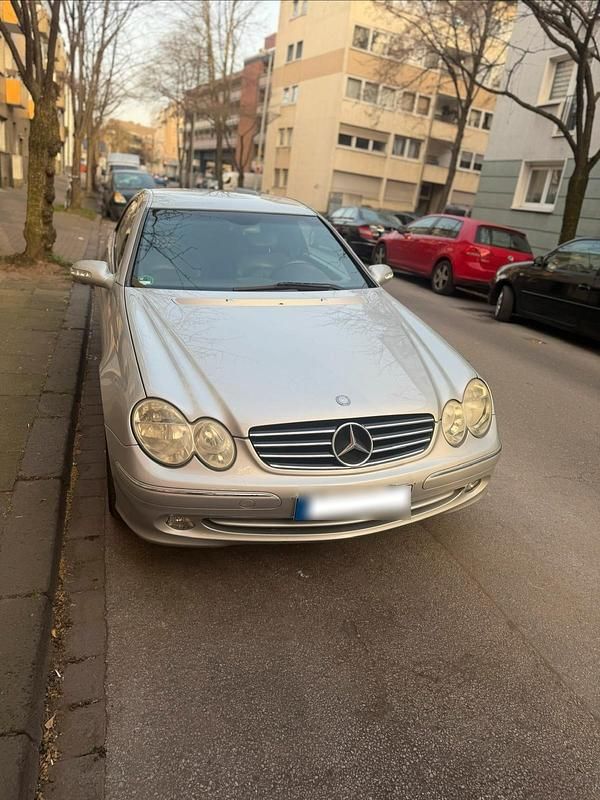 Gebraucht Mercedes CLK200 167 PS (122 kW) 2004 Silber Coupé