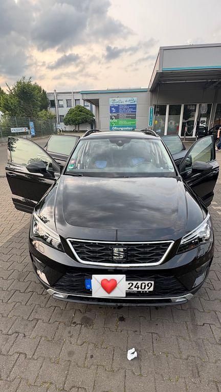 Schwarz Gebraucht 2020 Seat Ateca Black Edition SUV | 22.999 € (Superpreis) - Bild 1/4