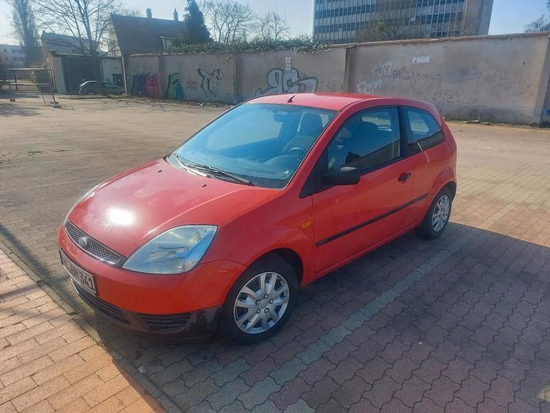 Gebraucht Ford Fiesta 60 PS (44 kW) 2004 Rot Kleinwagen