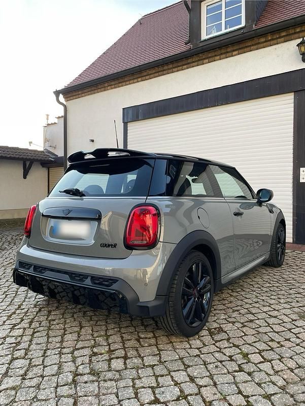 Gebraucht Mini John Cooper Works 136 PS (100 kW) 2022 Grau Kleinwagen