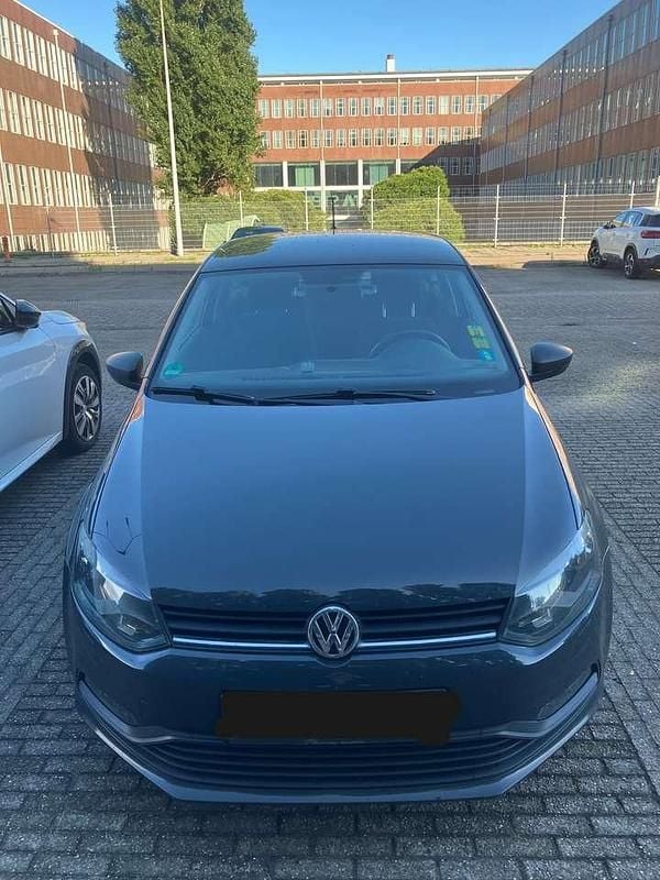 Gebraucht VW Polo 75 PS (55 kW) 2016 Grau Limousine