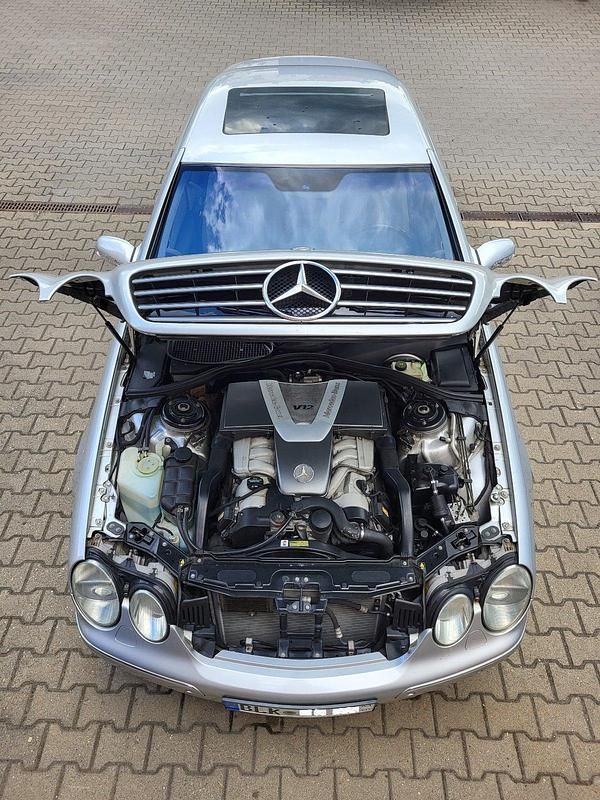Silber Gebraucht 2001 Mercedes CL600 Coupé | 17.499 € - Bild 1/4