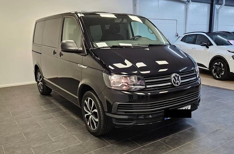 Deep black perleffekt Gebraucht 2020 VW Multivan Trendline Van | 33.900 € (Superpreis) - Bild 1/4