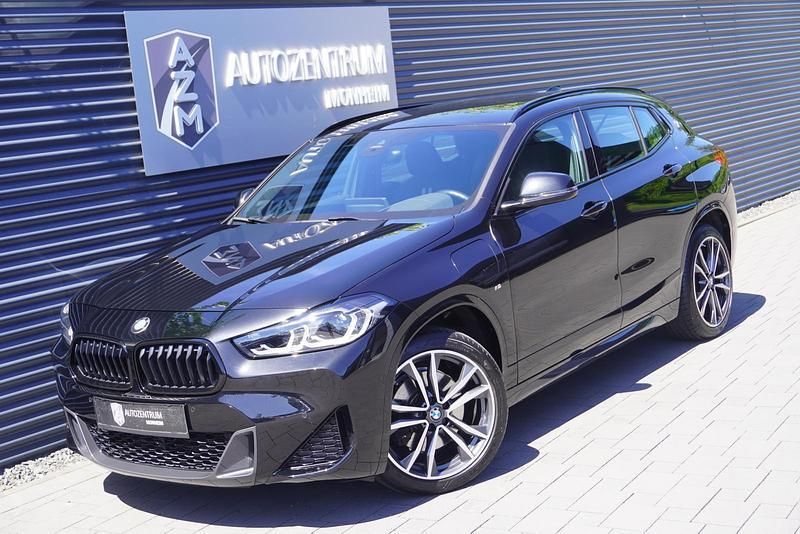 Black sapphire schwarz metallic Gebraucht 2021 BMW X2 M Sport SUV | 29.990 € (Fairer Preis) - Bild 1/4