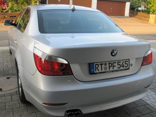 Gebraucht BMW 520 231 PS (169 kW) 2004 Silber metallic Limousine