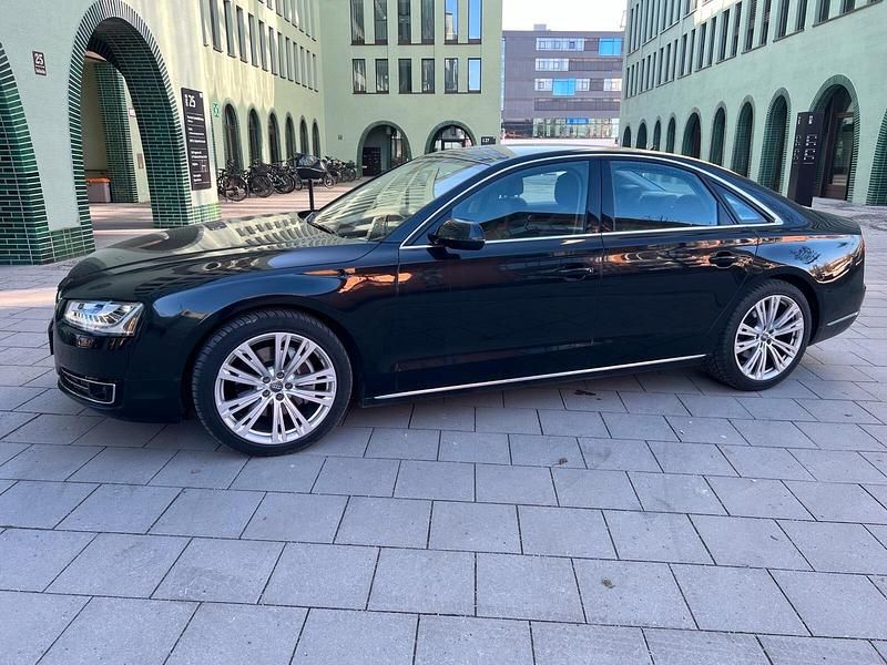 Gebraucht Audi A8 Comfort 258 PS (189 kW) 2014 Schwarz Limousine
