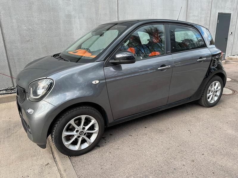 Gebraucht Smart ForFour 90 PS (66 kW) 2015 Grau Kleinwagen