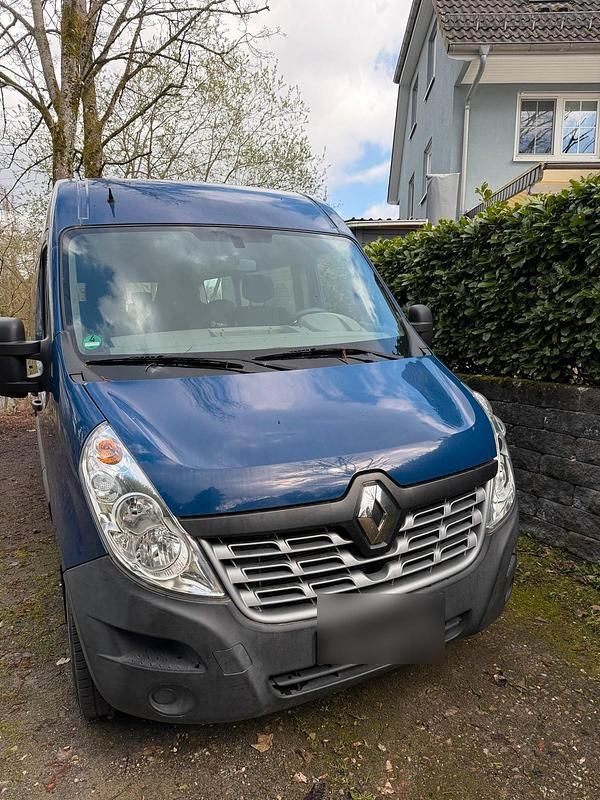 Second-hand Renault Master 145 CP (106 kW) 2016 Albastru Van