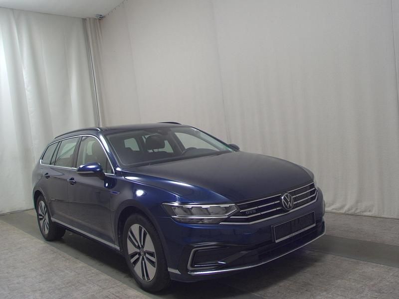 Gebraucht VW Passat GTE 218 PS (160 kW) 2022 Blau Kombi
