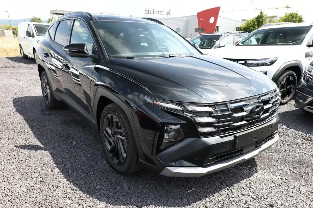 Neu Hyundai Tucson Trend 150 PS (110 kW) 2026 Abyss black perleffekt SUV