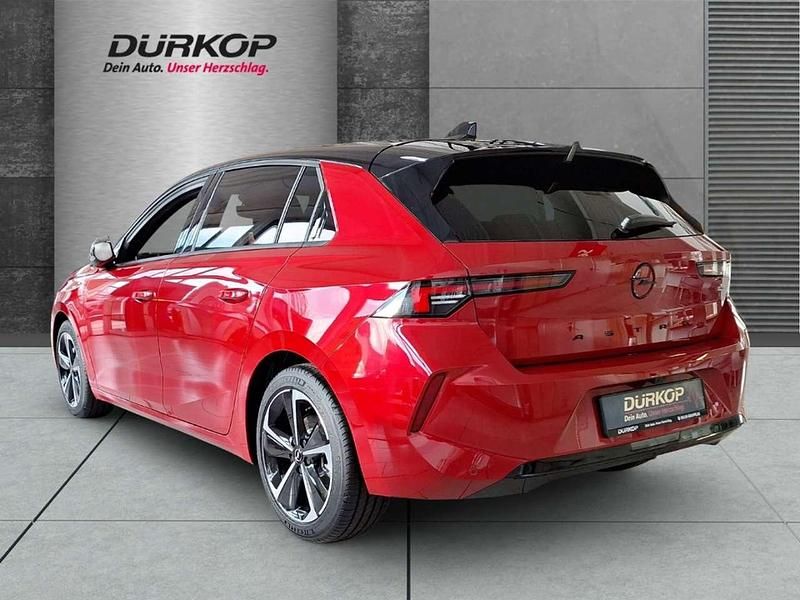 Gebraucht Opel Astra 136 PS (100 kW) 2024 Kardio rot Kleinwagen