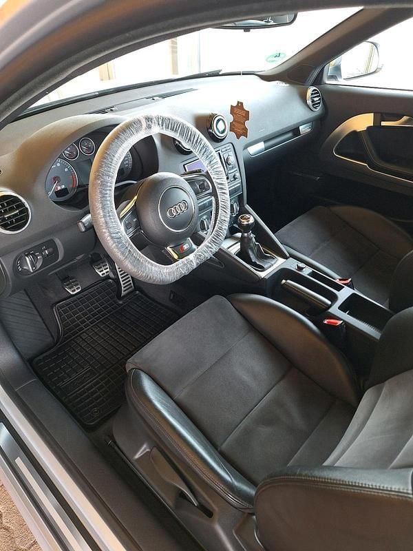 Gebraucht Audi S3 265 PS (194 kW) 2010 Silber Kleinwagen