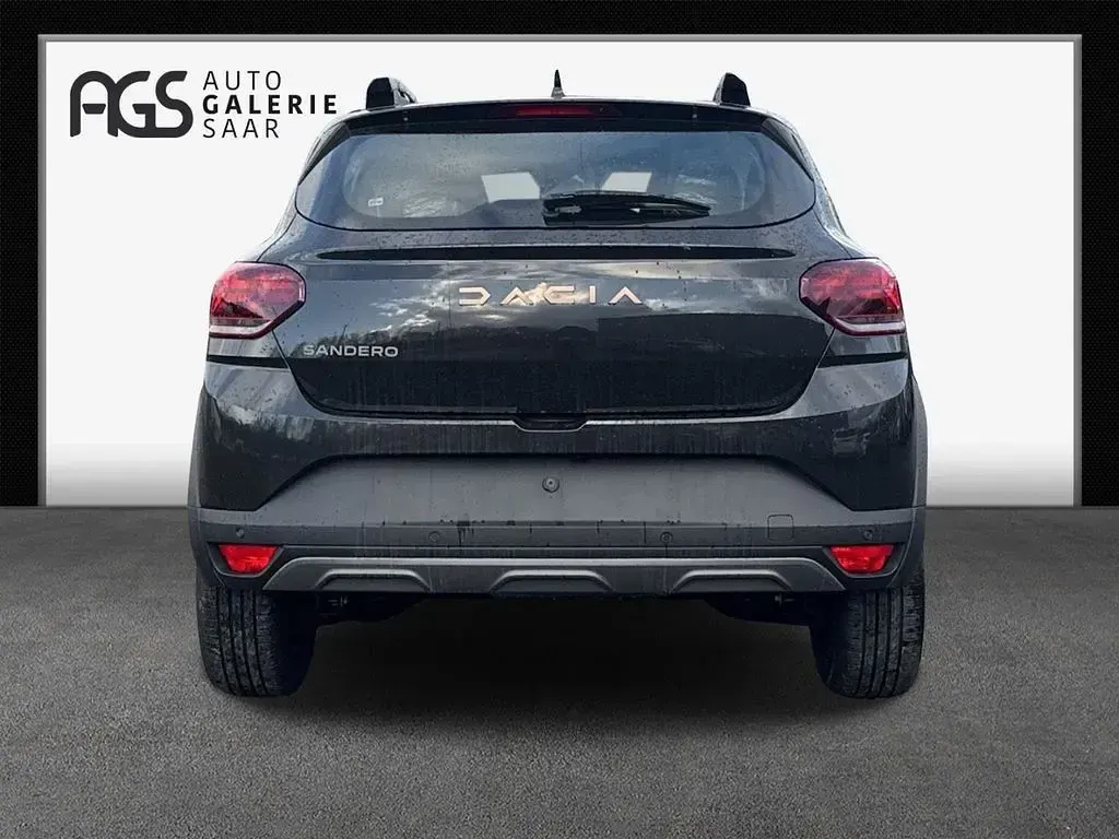 Neu Dacia Sandero Extreme 110 PS (80 kW) 2026 Schwarz Limousine