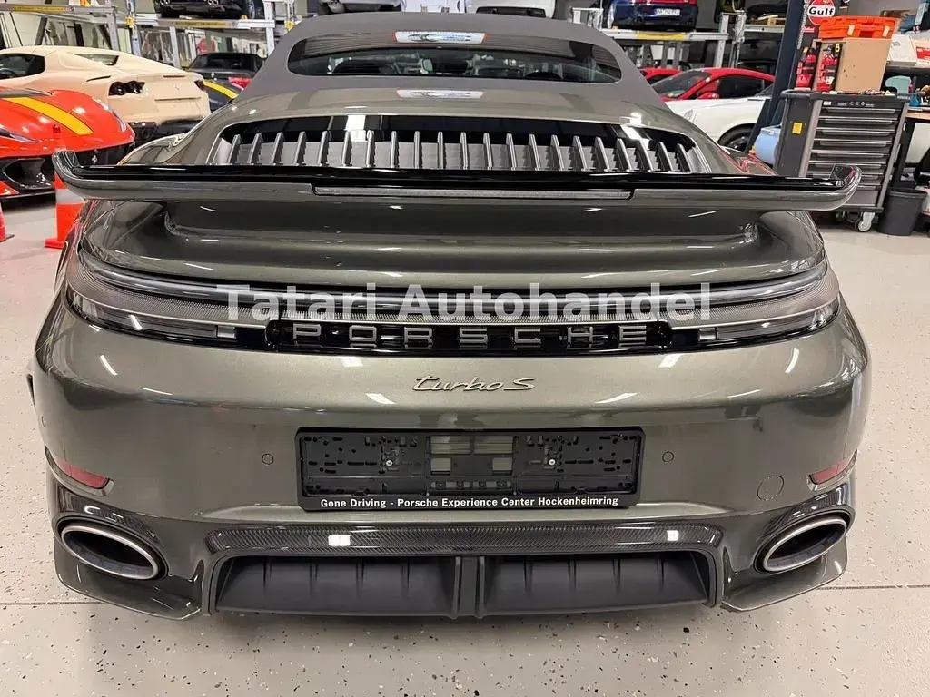 Neu Porsche 992 711 PS (522 kW) 2026 Grün Cabrio