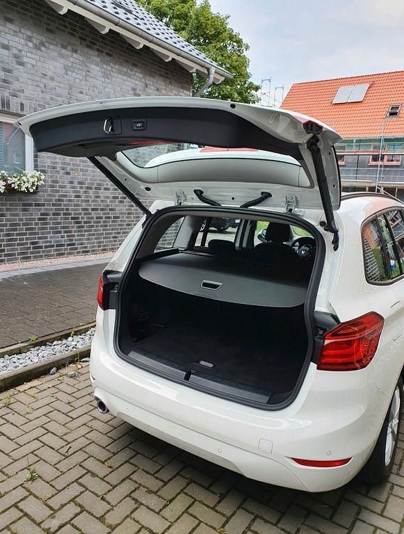 Gebraucht BMW 216 Gran Tourer Advantage 116 PS (85 kW) 2018 Weiß Van / Kleinbus