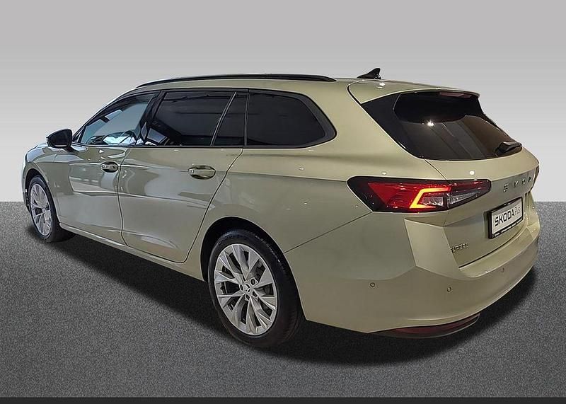 Gebraucht Skoda Superb Selection 150 PS (110 kW) 2024 Othercolor Kombi