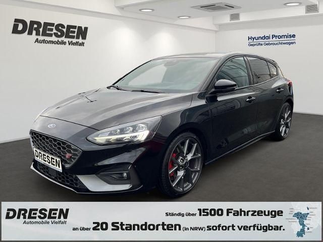 Schwarz Gebraucht 2019 Ford Focus ST Limousine | 19.750 € (Fairer Preis) - Bild 1/4
