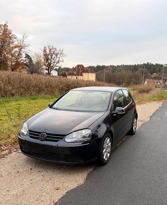 Schwarz Gebraucht 2005 VW Golf V Sportline Coupé | 4.250 € (Etwas zu teuer) - Bild 1/4