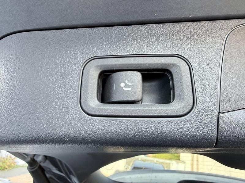 Gebraucht Mercedes EQB300 Progressive 167 kW (228 PS) 2024 Grau SUV