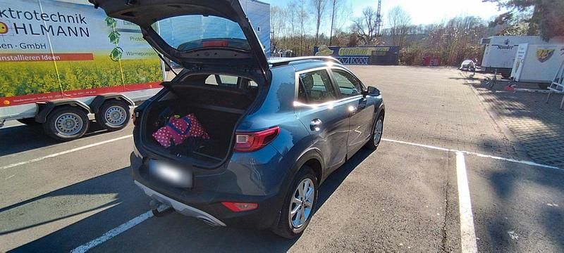 Gebraucht Kia Stonic 84 PS (61 kW) 2019 Blau SUV