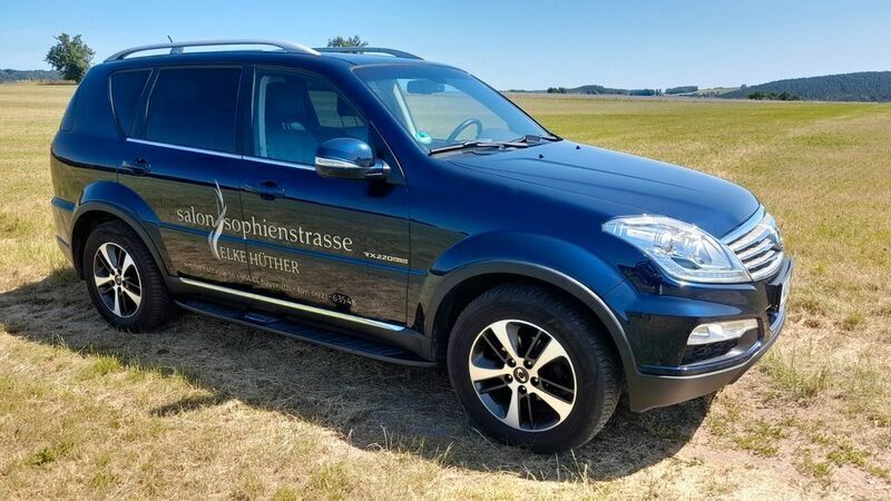 Blau Gebraucht 2016 Ssangyong Rexton SUV | 14.490 € (Guter Preis) - Bild 1/4
