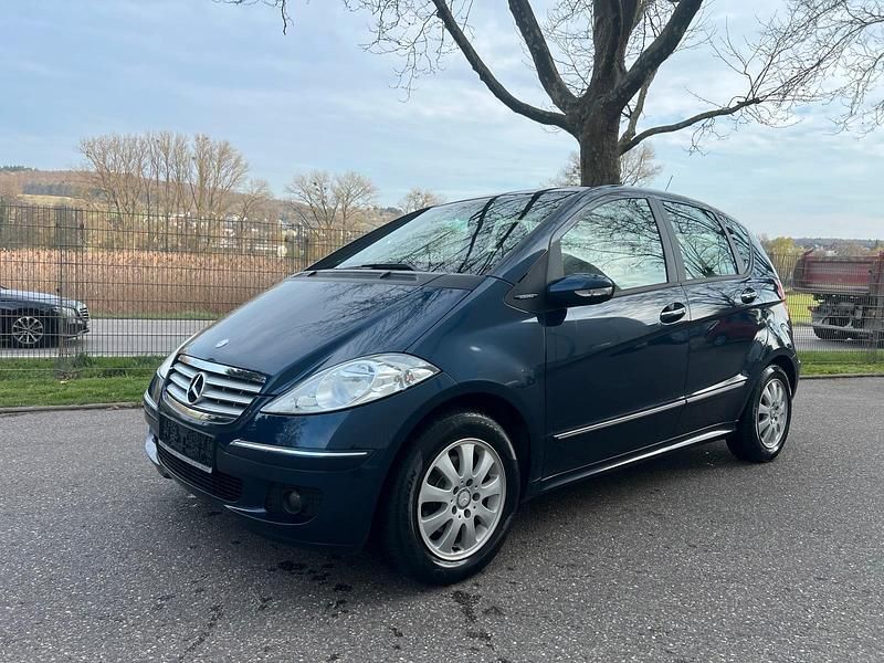 Gebraucht Mercedes A180 109 PS (80 kW) 2008 Blau Van / Kleinbus