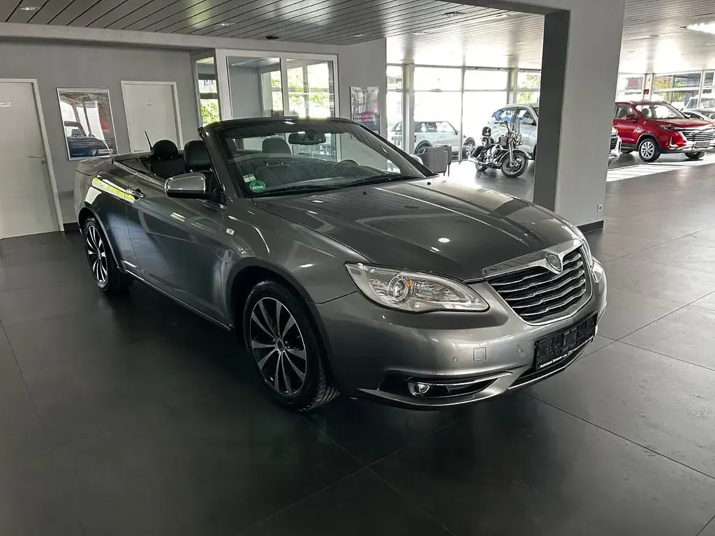 Usata Lancia Flavia 170 CV (125 kW) 2012 Grigio Cabrio