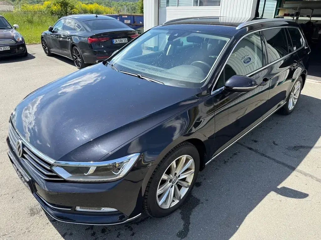 Gebraucht VW Passat Highline 190 PS (139 kW) 2016 Blau Kombi