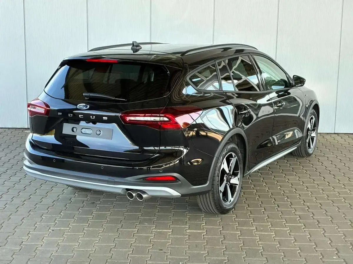 Nowe Ford Focus Active X 155 KM (114 kW) 2025 Czarny Kombi