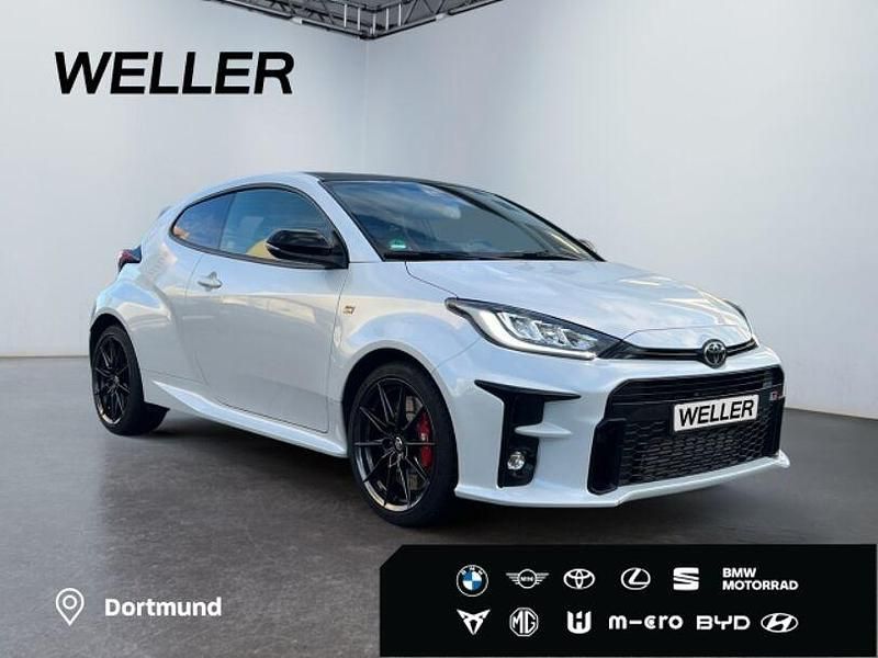 Gebraucht Toyota Yaris Basis 261 PS (191 kW) 2021 Weiss Kleinwagen