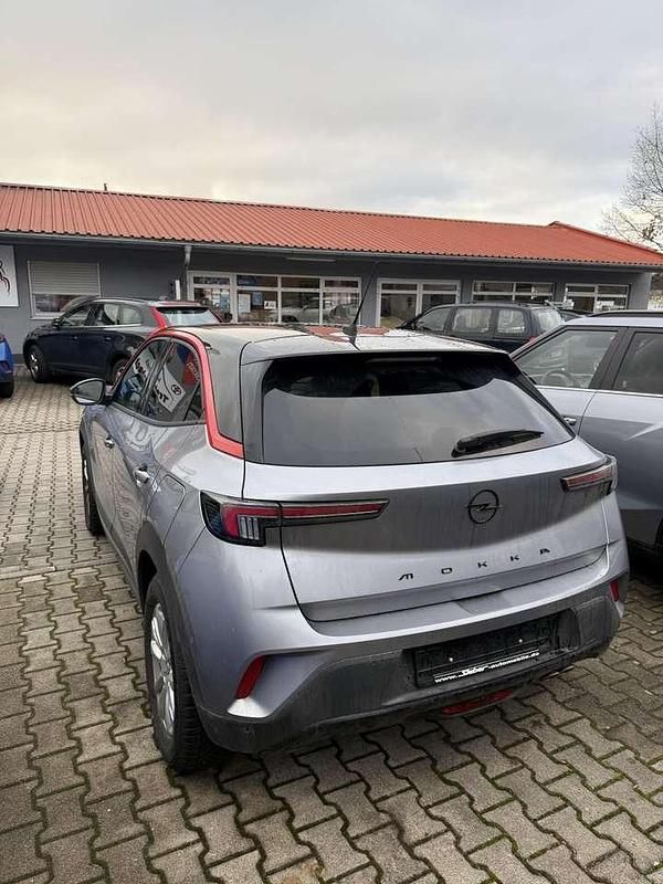 Gebraucht Opel Mokka GS Line 131 PS (96 kW) 2021 Kontrast grau/quarz silber SUV