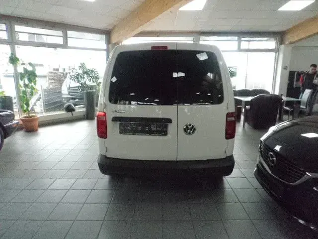 Gebraucht VW Caddy Maxi 110 PS (80 kW) 2020 Weiß Van / Kleinbus