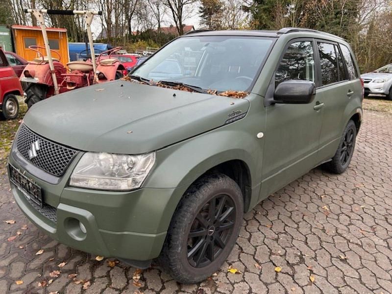 Grün Gebraucht 2008 Suzuki Grand Vitara SUV | 2.880 € (Guter Preis) - Bild 1/4