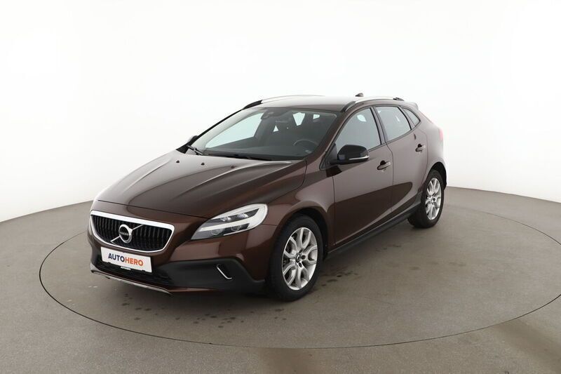 Braun Gebraucht 2016 Volvo V40 CC Momentum Kombi | 14.420 € (Fairer Preis) - Bild 1/4
