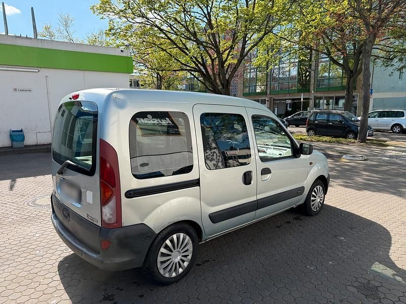 Gebraucht Renault Kangoo 95 PS (69 kW) 2002 Silber Van / Kleinbus