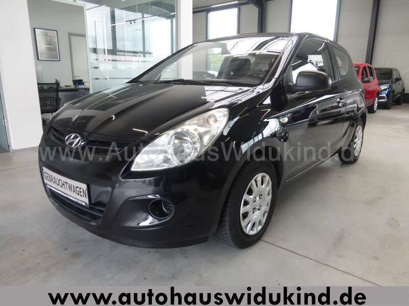 Schwarz Gebraucht 2009 Hyundai i20 Classic Kleinwagen | 4.490 € (Teuer) - Bild 1/3