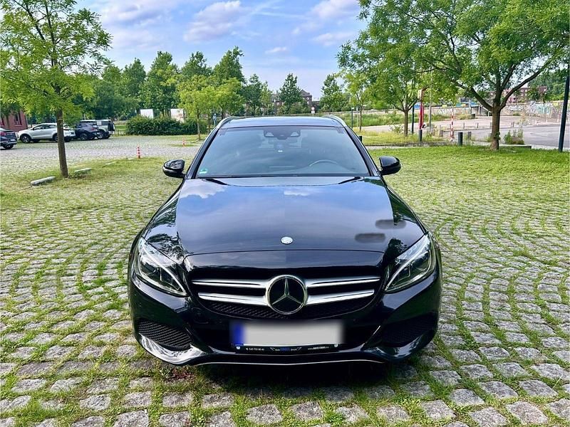 Schwarz Gebraucht 2016 Mercedes C220 Kombi | 17.000 € (Guter Preis) - Bild 1/4