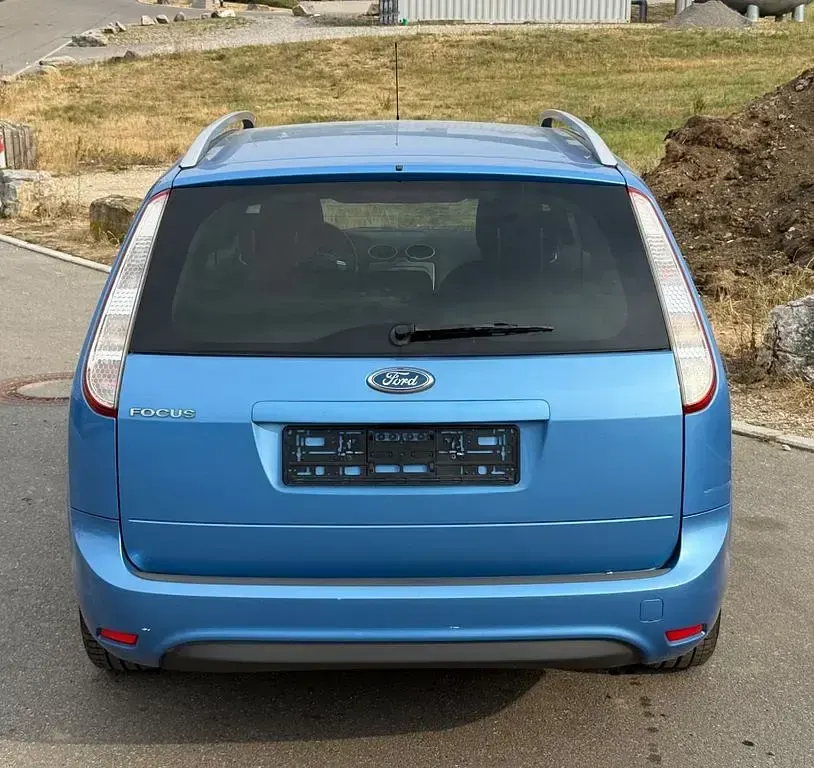 Gebraucht Ford Focus 101 PS (74 kW) 2008 Blau Limousine