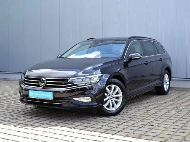 Gebraucht VW Passat Business 150 PS (110 kW) 2022 Deep black perleffekt (metallic) Kombi