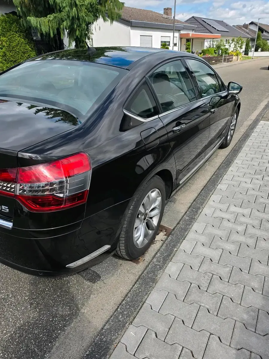 Gebraucht Citroën C5 163 PS (119 kW) 2013 Schwarz Limousine